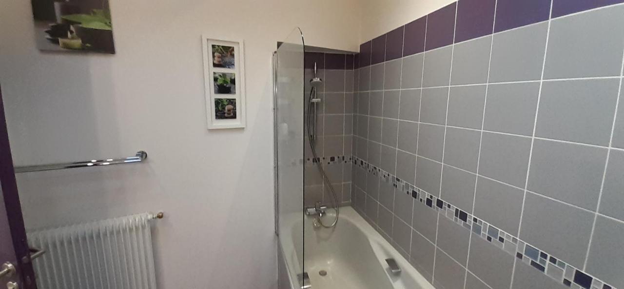 La Tour De Flandre Appartement Rousseloy Buitenkant foto